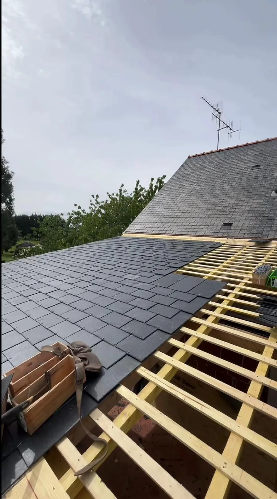 Réfection de couverture ardoise avec liteaunage neuf